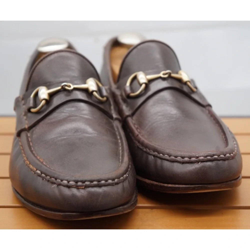 $1090 GUCCI men's leather horsebit loafers w/gold bit - dark brown - US 9.5 D